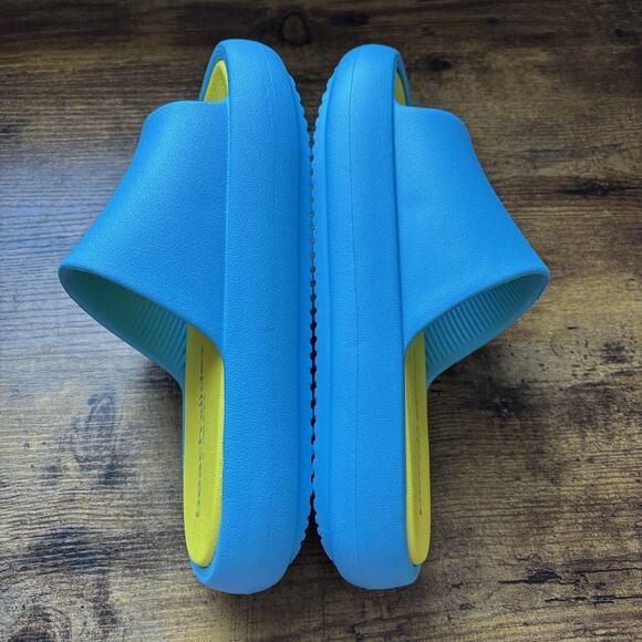 J SLIDES SQUISH Womens Sandals 8 Pool Slides Lightweight Turquoise Yellow New - Picture 6 of 11